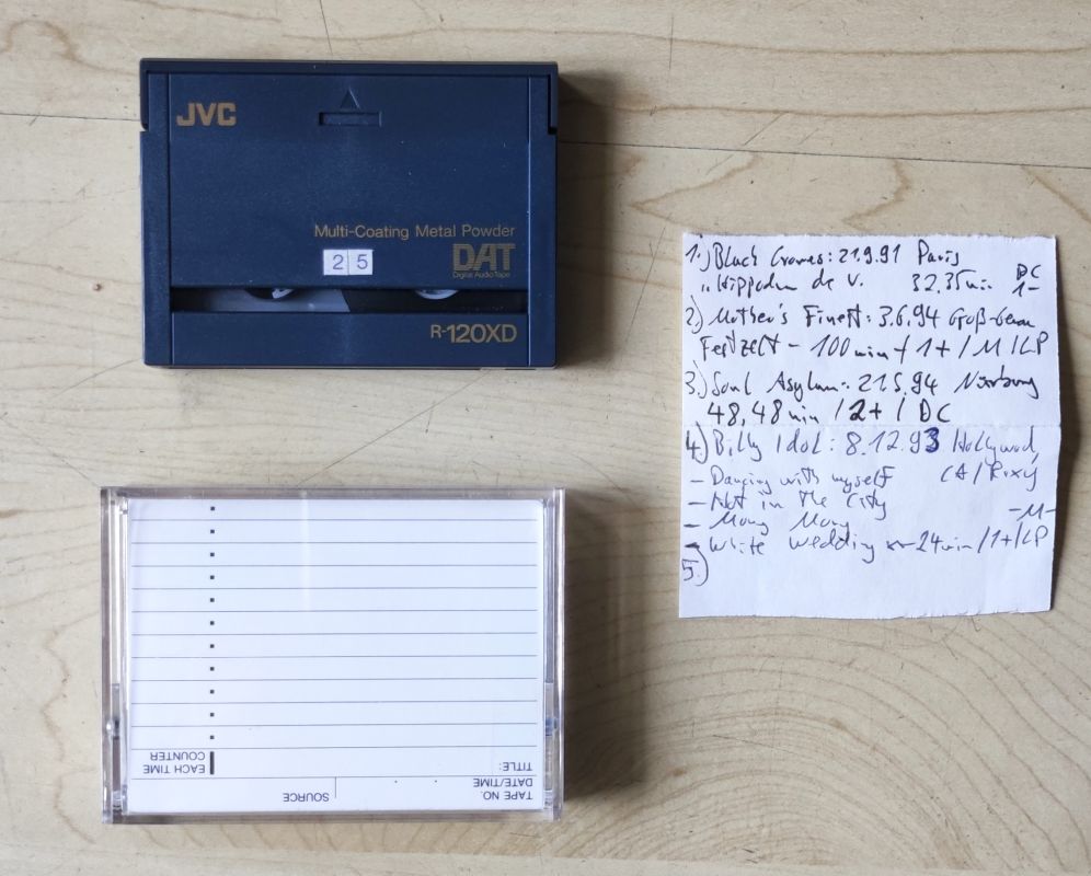 BlackCrowes1991-09-21HippodromeDeVincennesParisFrance (1).jpg